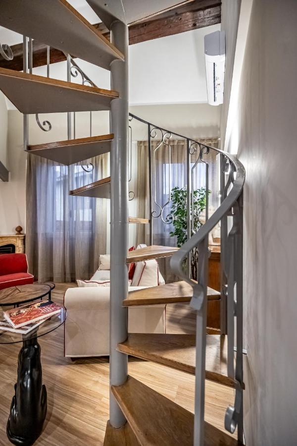 Yid Penthouse In Santa Croce Lägenhet Florens Exteriör bild
