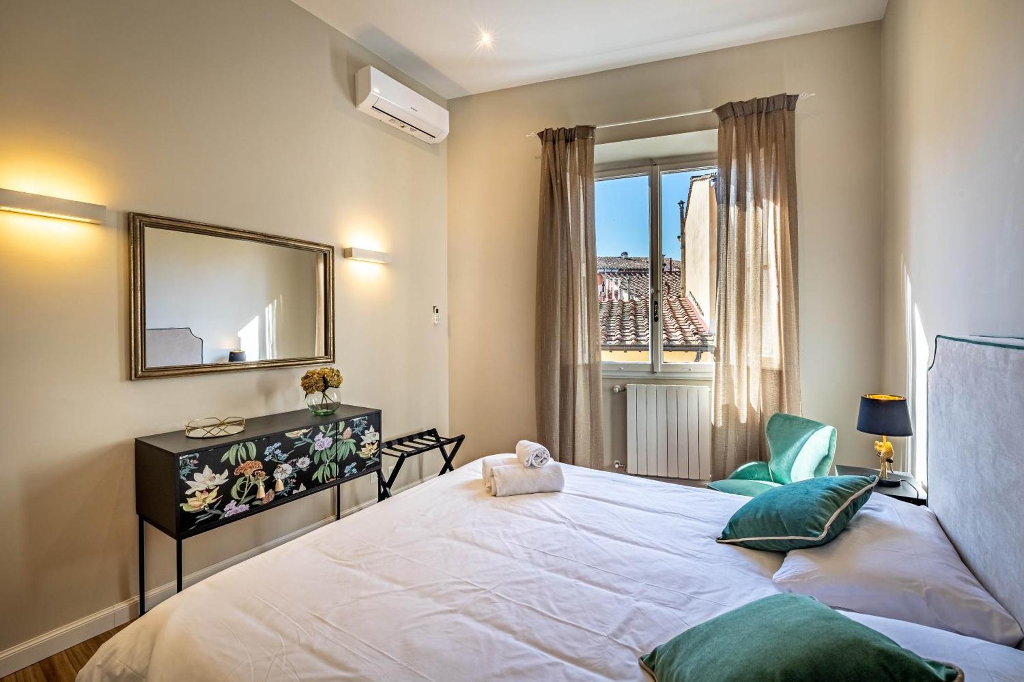 Yid Penthouse In Santa Croce Lägenhet Florens Exteriör bild